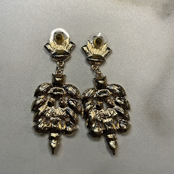 Artistic Gem Earrings - Green - Picture 5 of 8